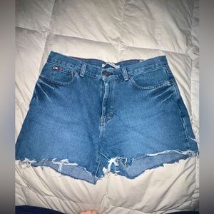 Tommy Hilfiger jean shorts mom